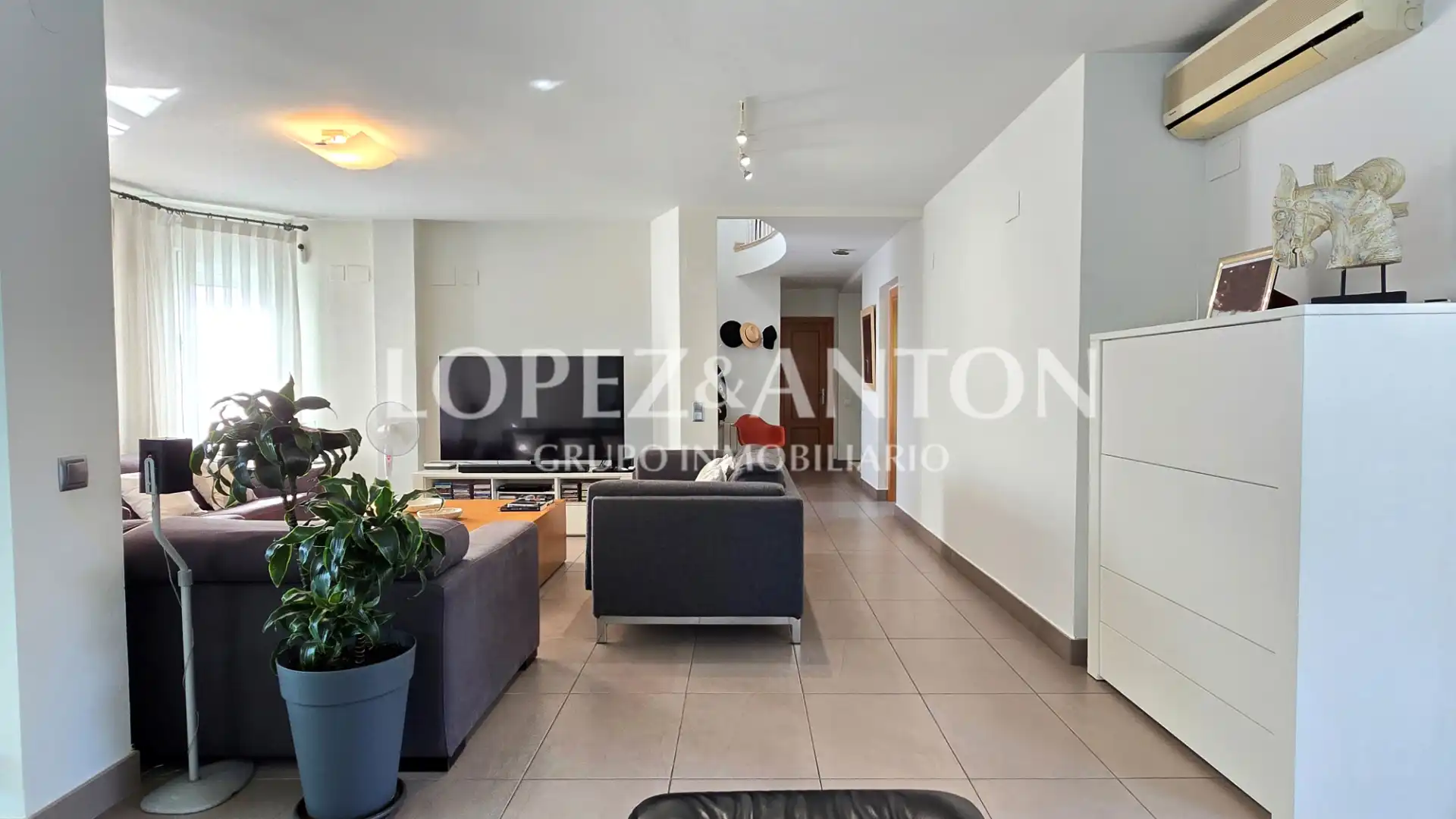 Exterior view of Houses for sale in L'Eliana  with Air Conditioner, Heating and Private garden