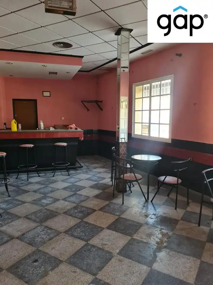 Local en venta en San Lorenzo de la Parrilla con Aire acondicionado y Amueblado