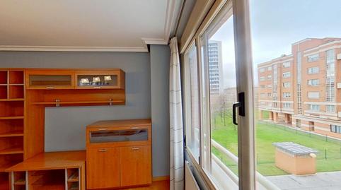 Foto 2 de Piso en venta en Calle Velázquez, Montevil, Gijón