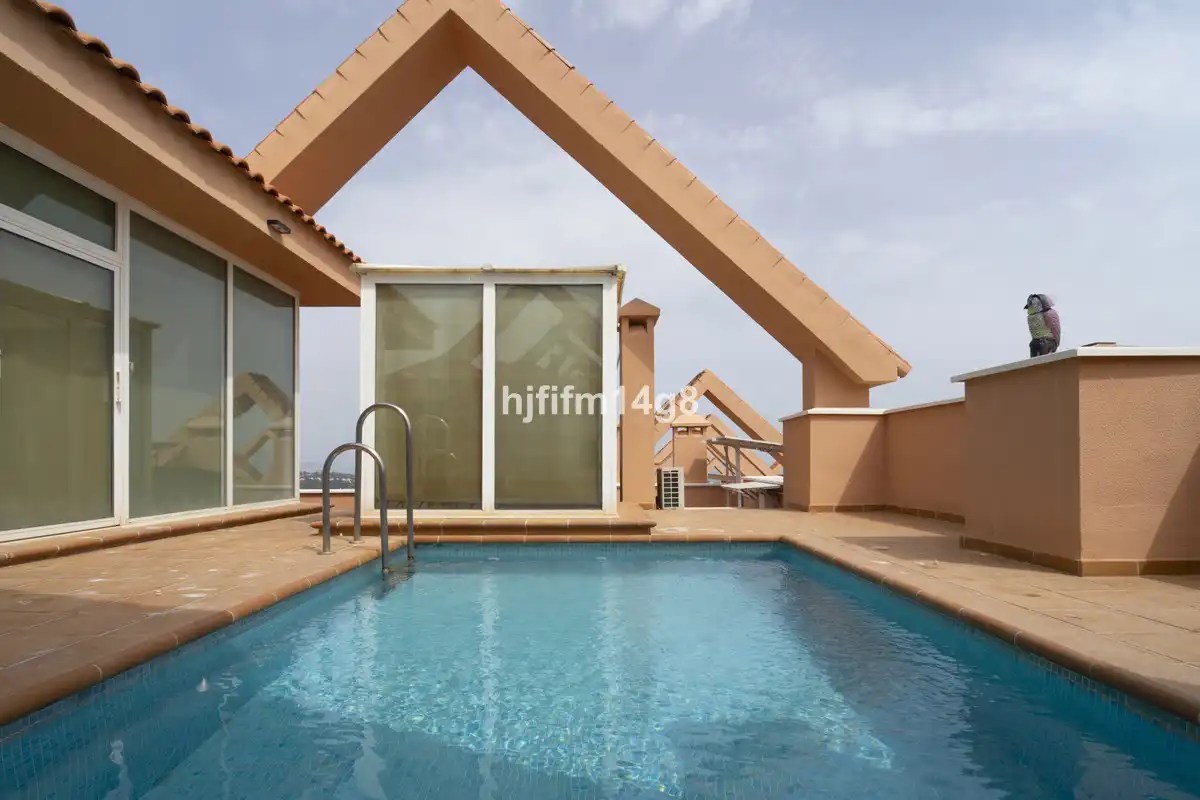 Penthouse mit Aufzug zum Verkauf in Nueva Andalucía