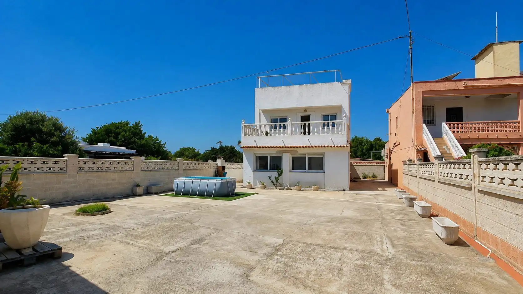 Exterior view of Houses for sale in Gandia  with Air Conditioner and Terrace