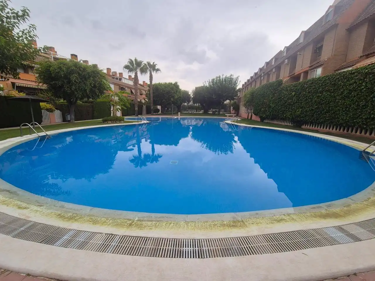 Piscina de Casa o xalet en venda en Alicante / Alacant amb Aire condicionat, Jardí privat i Terrassa