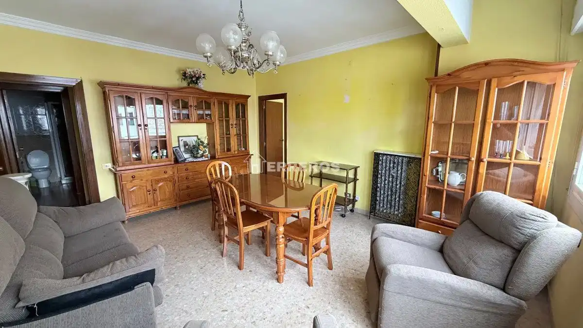 Piso con terraza en venta en juan xxiii