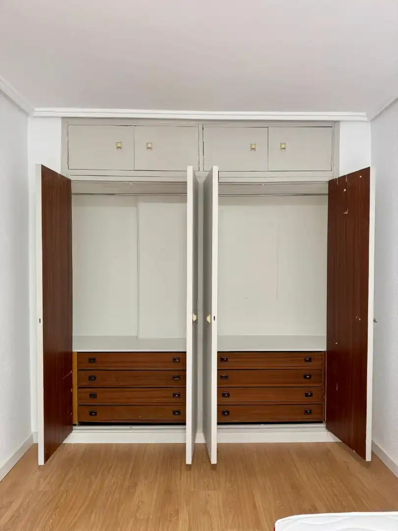 Bedroom of Flat for rent in Valencia  with Air Conditioner, Furnished and Washing machine