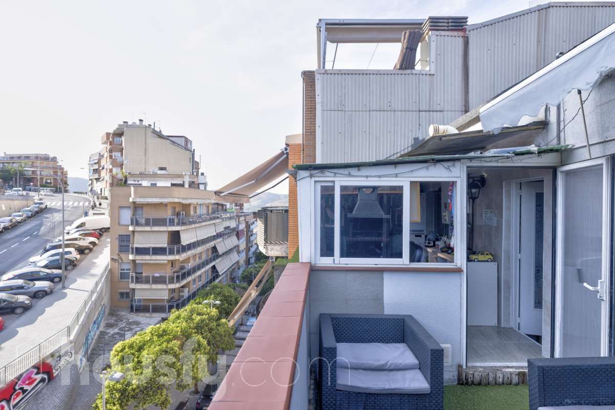 Exterior view of Attic for sale in  Barcelona Capital  with Heating and Terrace