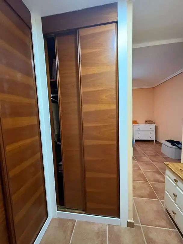Dormitori de Casa adosada en venda en Calera y Chozas amb Aire condicionat i Calefacció