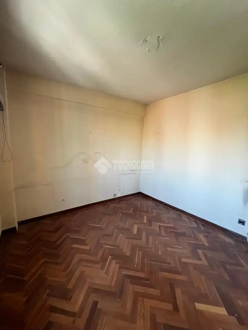 Habitación de Piso en venta en Madrid con Calefacción y Terraza
