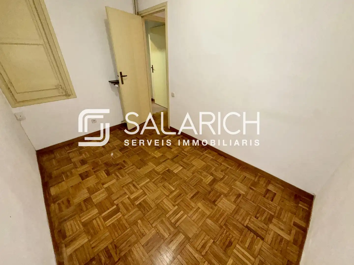 Flat for sale in Barcelona  with Heating