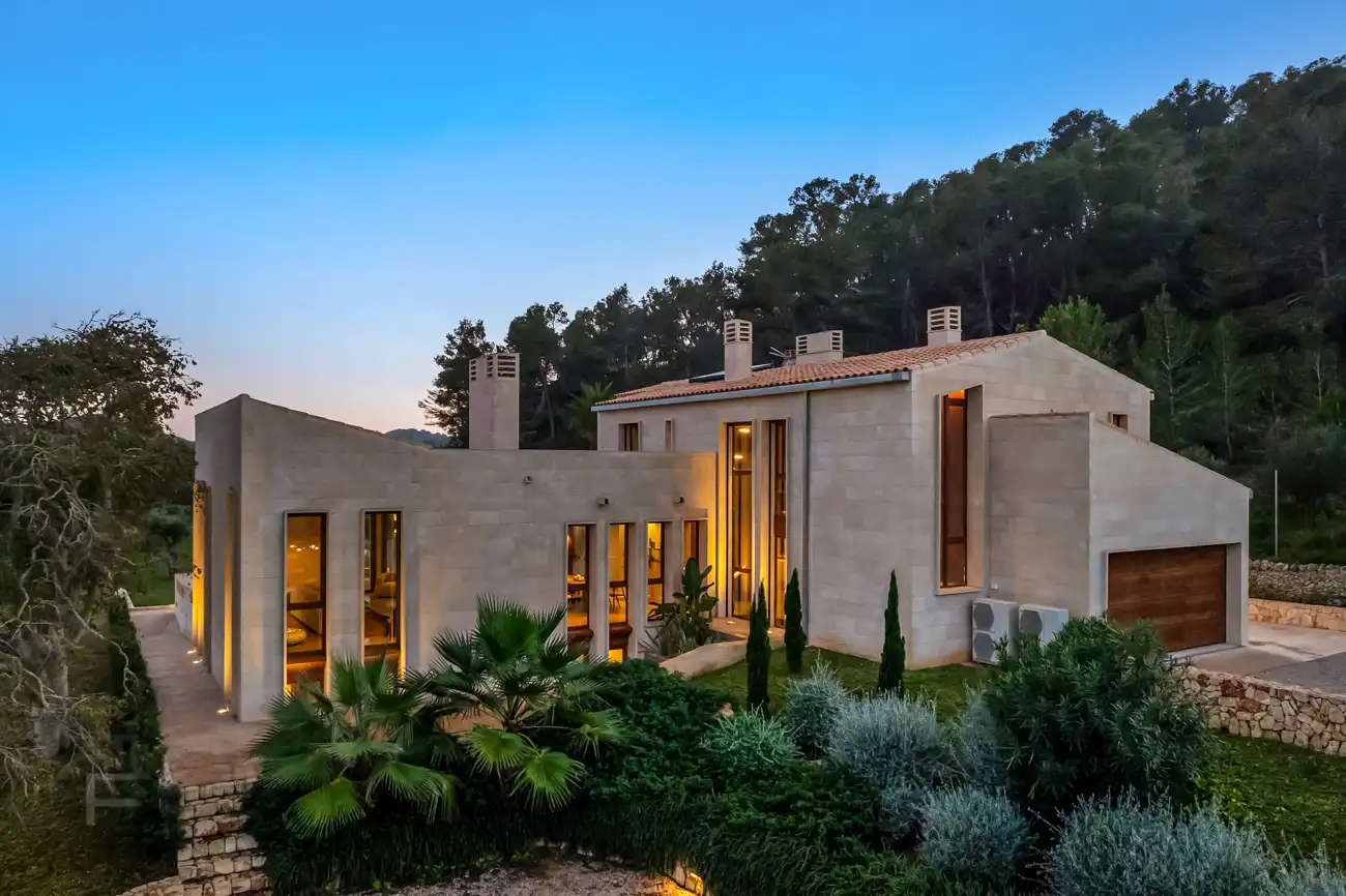 Vista exterior de Finca rústica en venda en Felanitx amb Aire condicionat, Calefacció i Terrassa