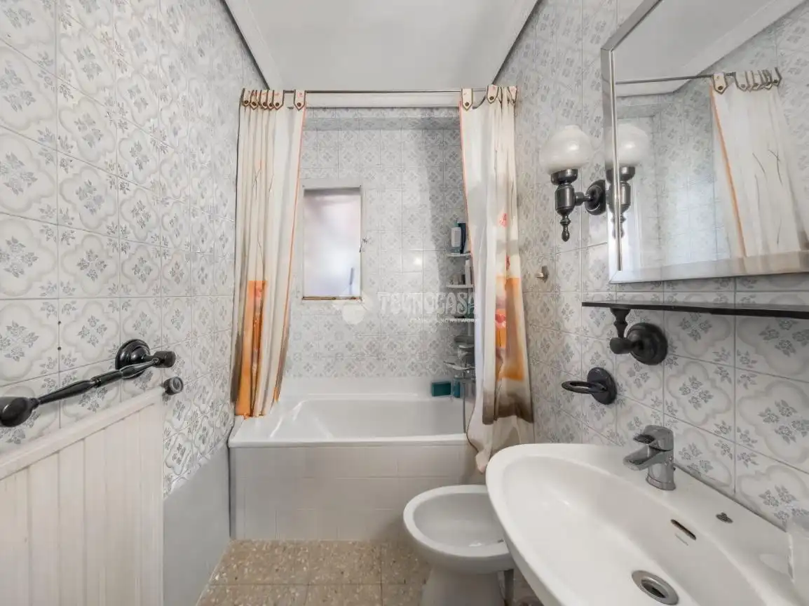 Baño de Piso en venta en Leganés con Calefacción