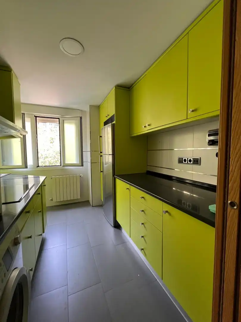 Küche von Wohnung zur Miete in Madrid mit Klimaanlage, Heizung und Möbliert