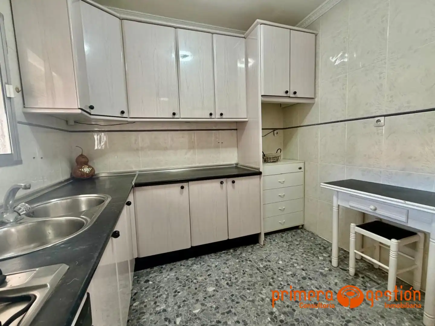 Cocina de Casa o chalet en venta en Lora del Río con Trastero y Amueblado