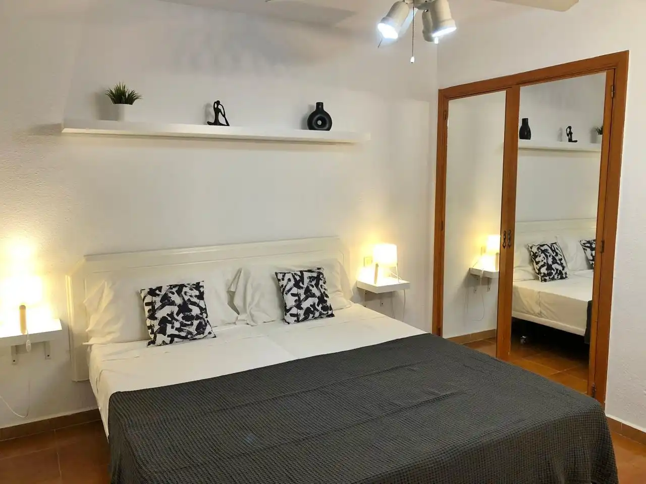 Bedroom of Flat for sale in Adeje  with Terrace and Furnished