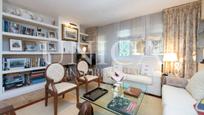 Living room of Flat for sale in  Madrid Capital  with Air Conditioner and Swimming Pool