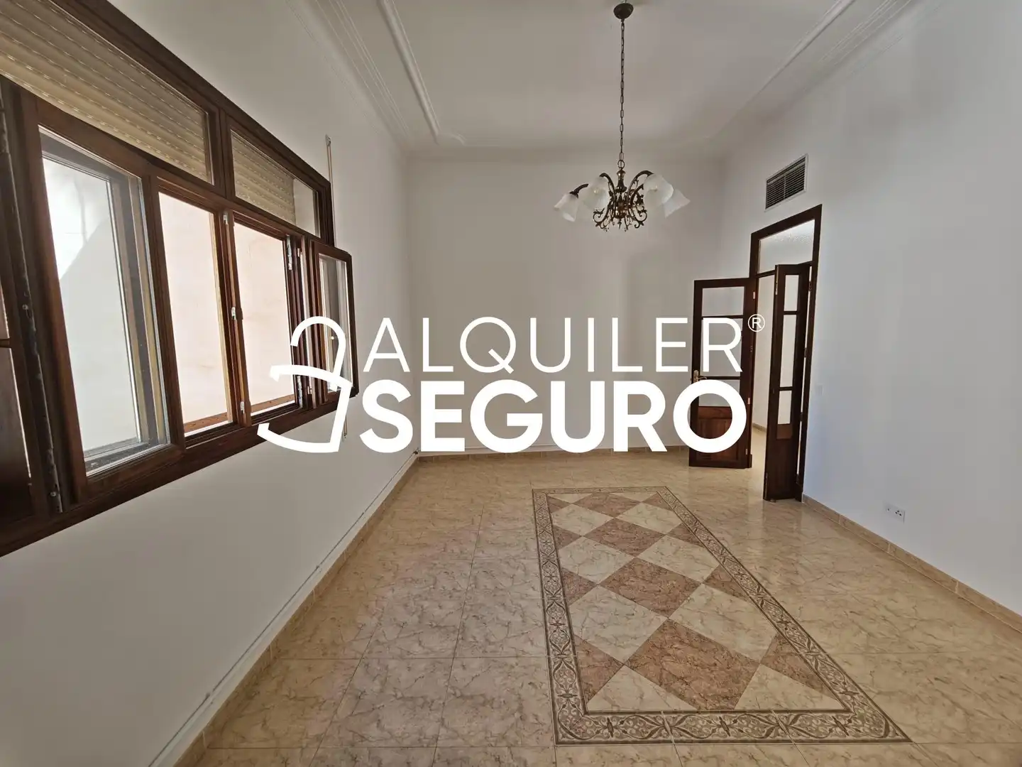 Piso con ascensor en alquiler en Ricard Ankerman, imagen 3