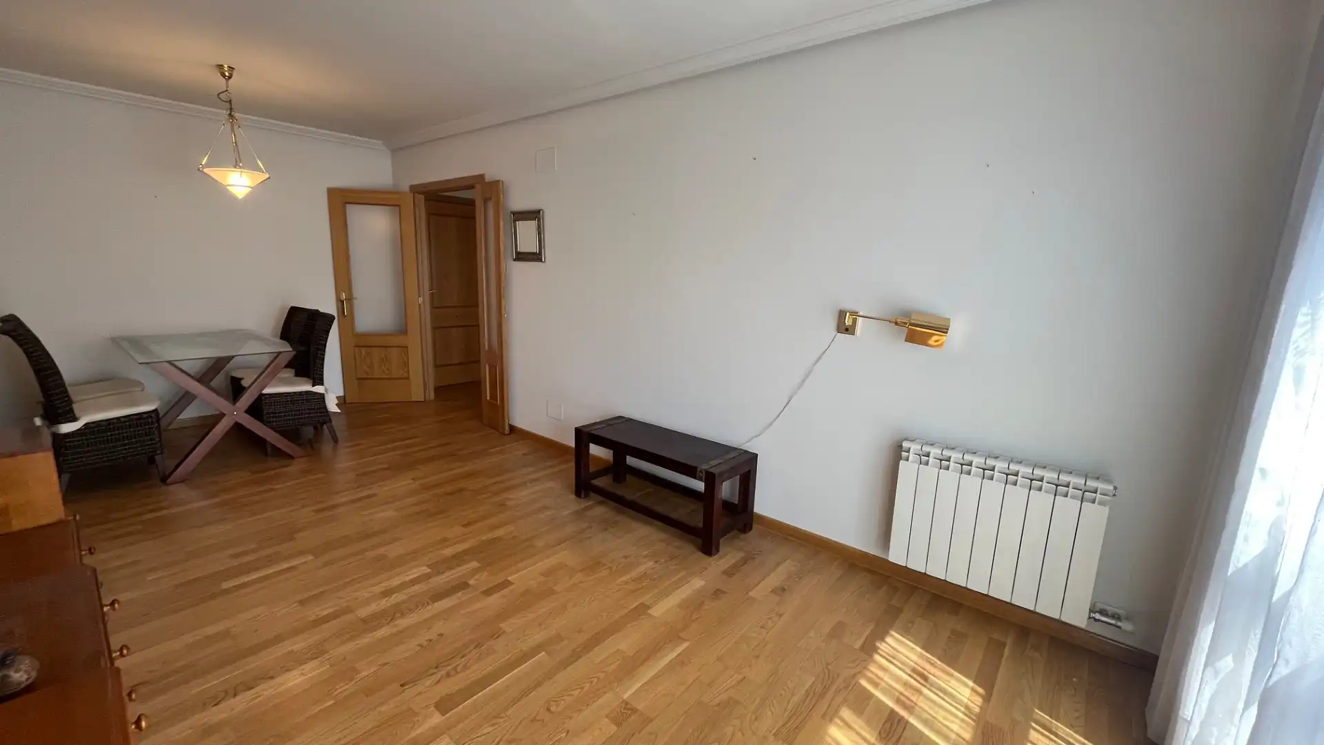 Sala d'estar de Pis en venda en Valladolid amb Calefacció i Parquet