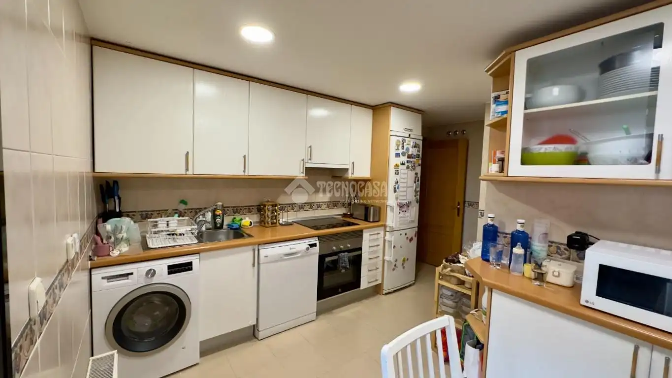 Cocina de Piso en venta en Boadilla del Monte con Calefacción