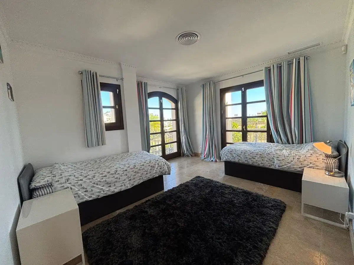 Schlafzimmer von Haus oder Chalet zur Miete in Benahavís mit Klimaanlage, Heizung und Privatgarten