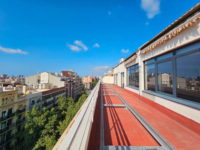 Oficina en Alquiler en Carrer de Guitard en Sants