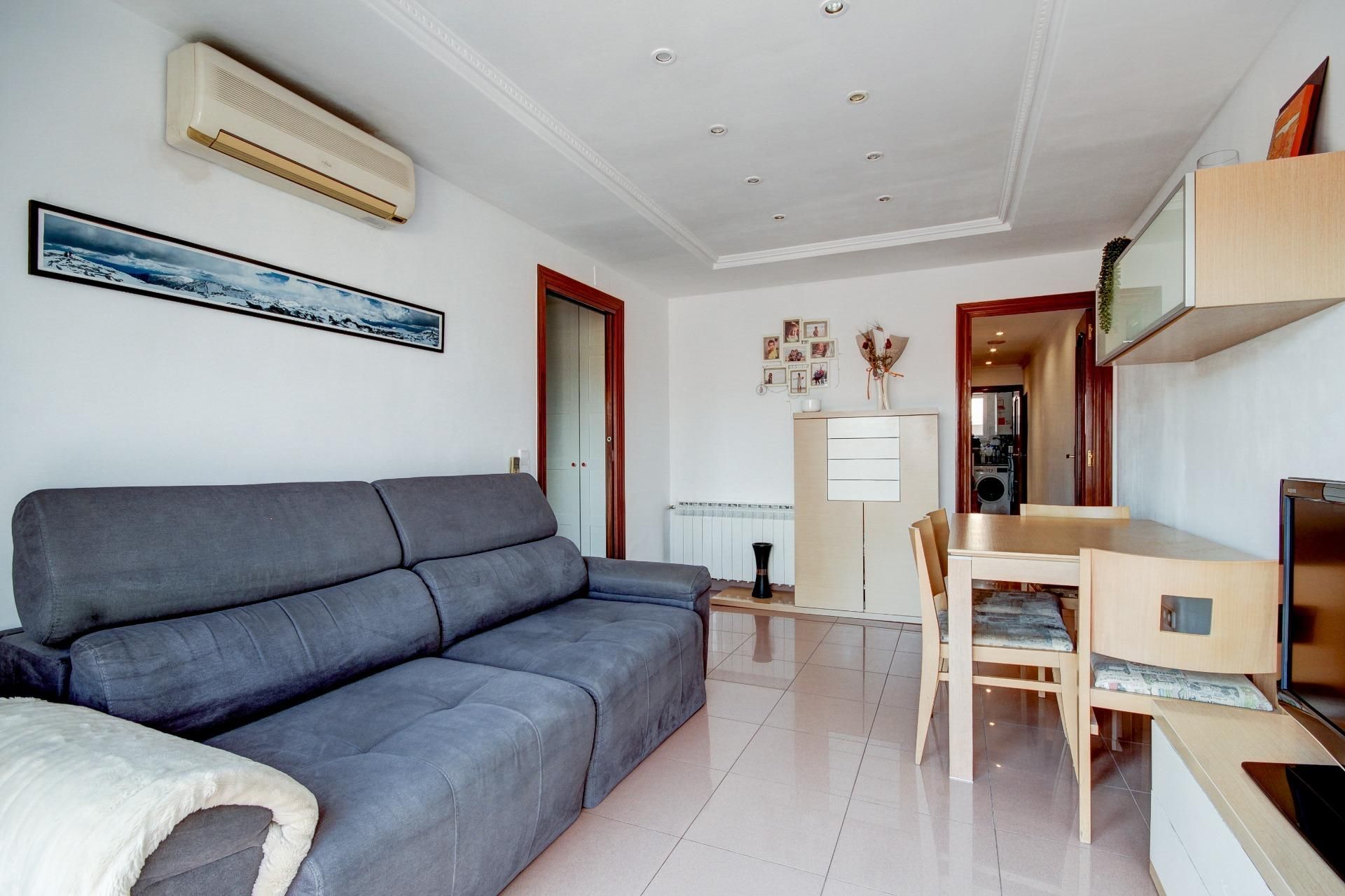 Living room of Flat for sale in Viladecans  with Air Conditioner, Heating and Balcony