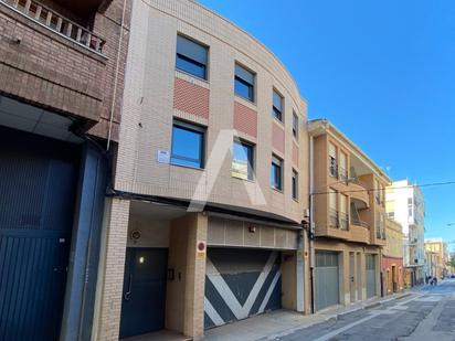 Vista exterior de Edifici en venda en Villena