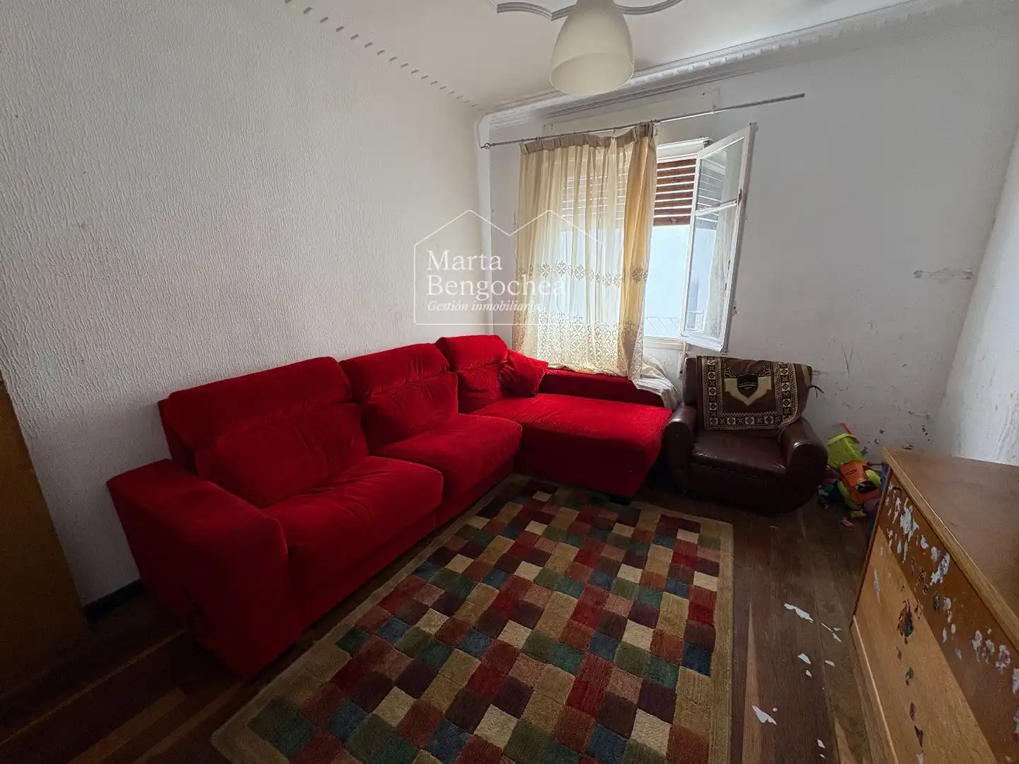 Sala de estar de Piso en venta en Vitoria - Gasteiz con Calefacción y Trastero