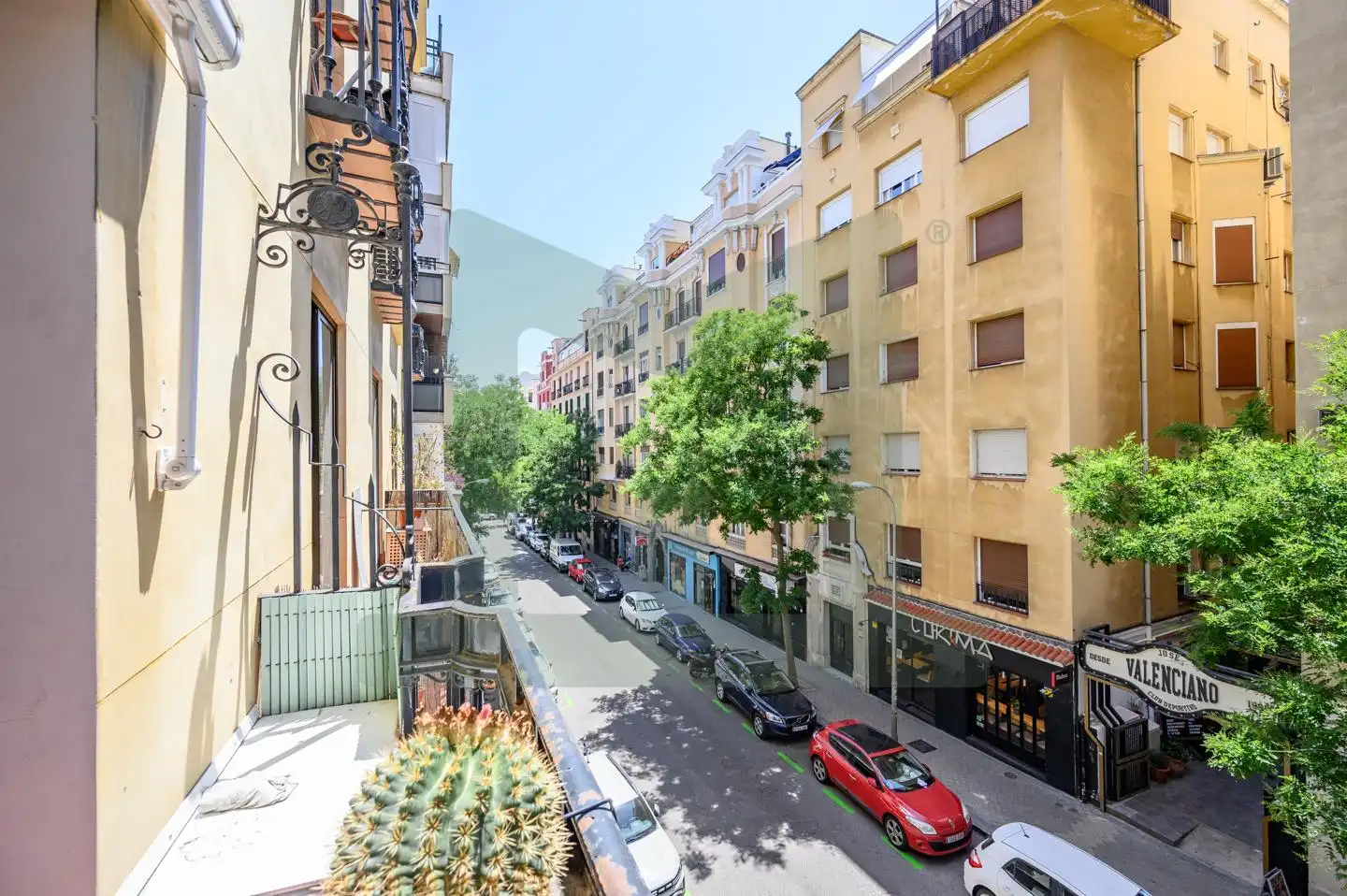 Außenansicht von Wohnung zur Miete in Madrid mit Klimaanlage, Heizung und Terrasse