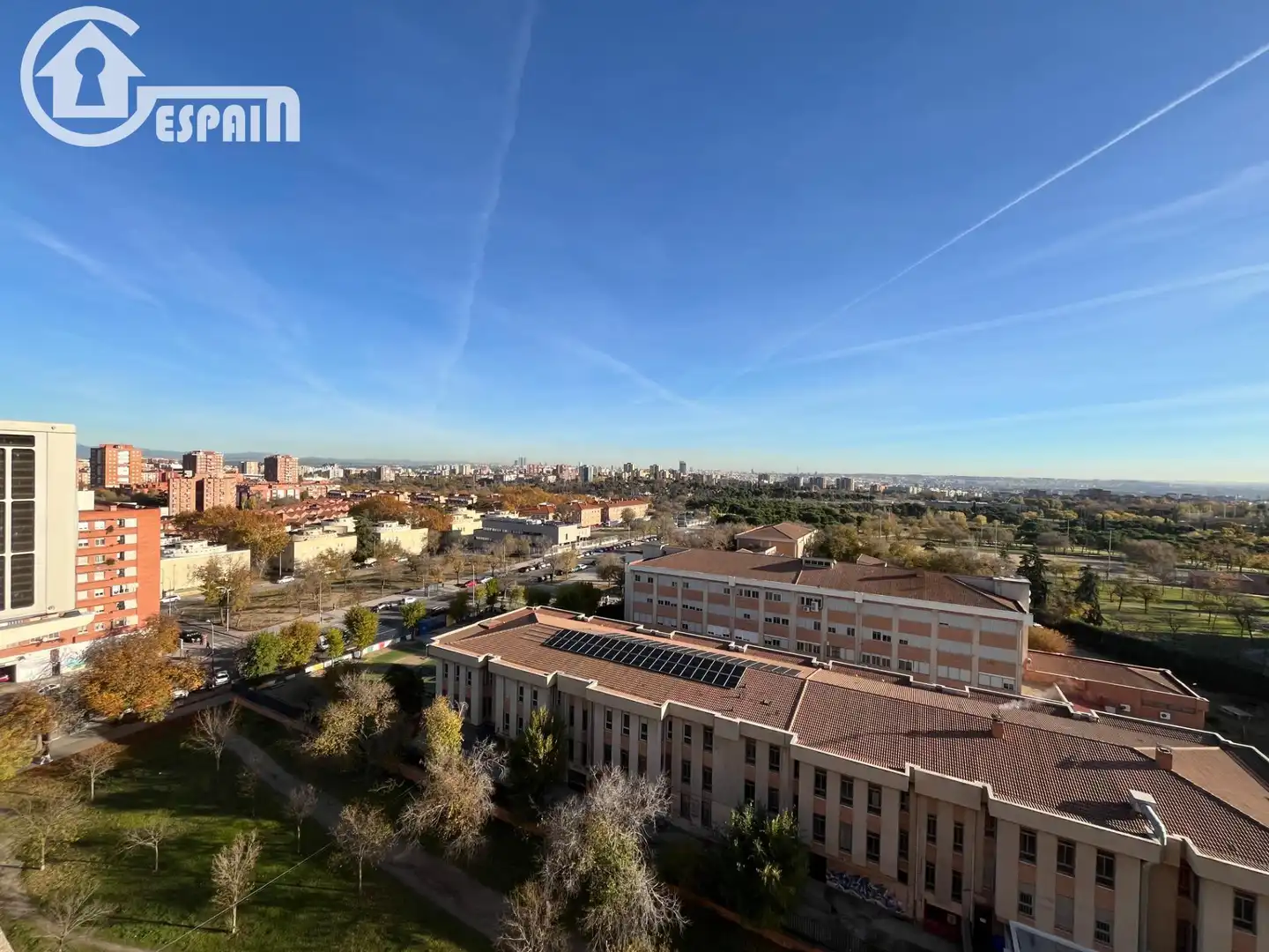 Vista exterior de Piso en venta en Madrid con Aire acondicionado, Calefacción y Parquet