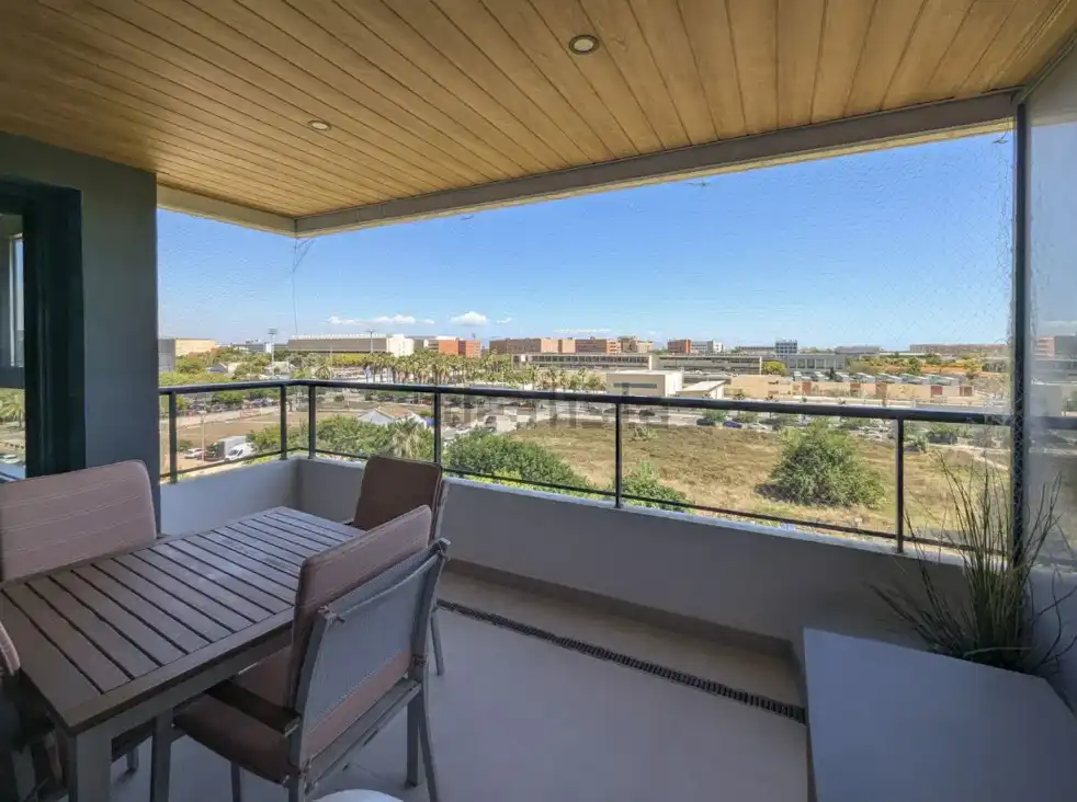 Terraza de Piso en venta en Valencia con Balcón