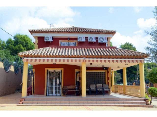 Casa-chalet en Venta en Ciutat del Transport - La Salera