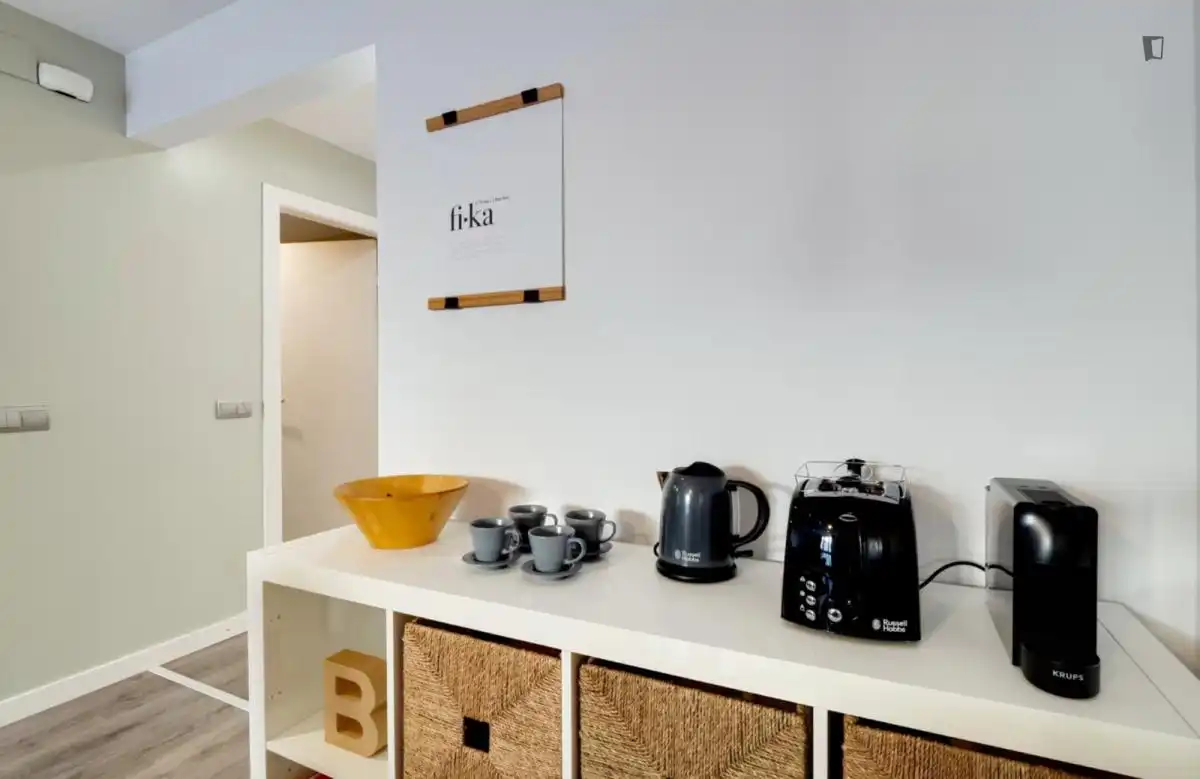 Cuina de Apartament de lloguer en Barcelona amb Aire condicionat, Calefacció i Moblat