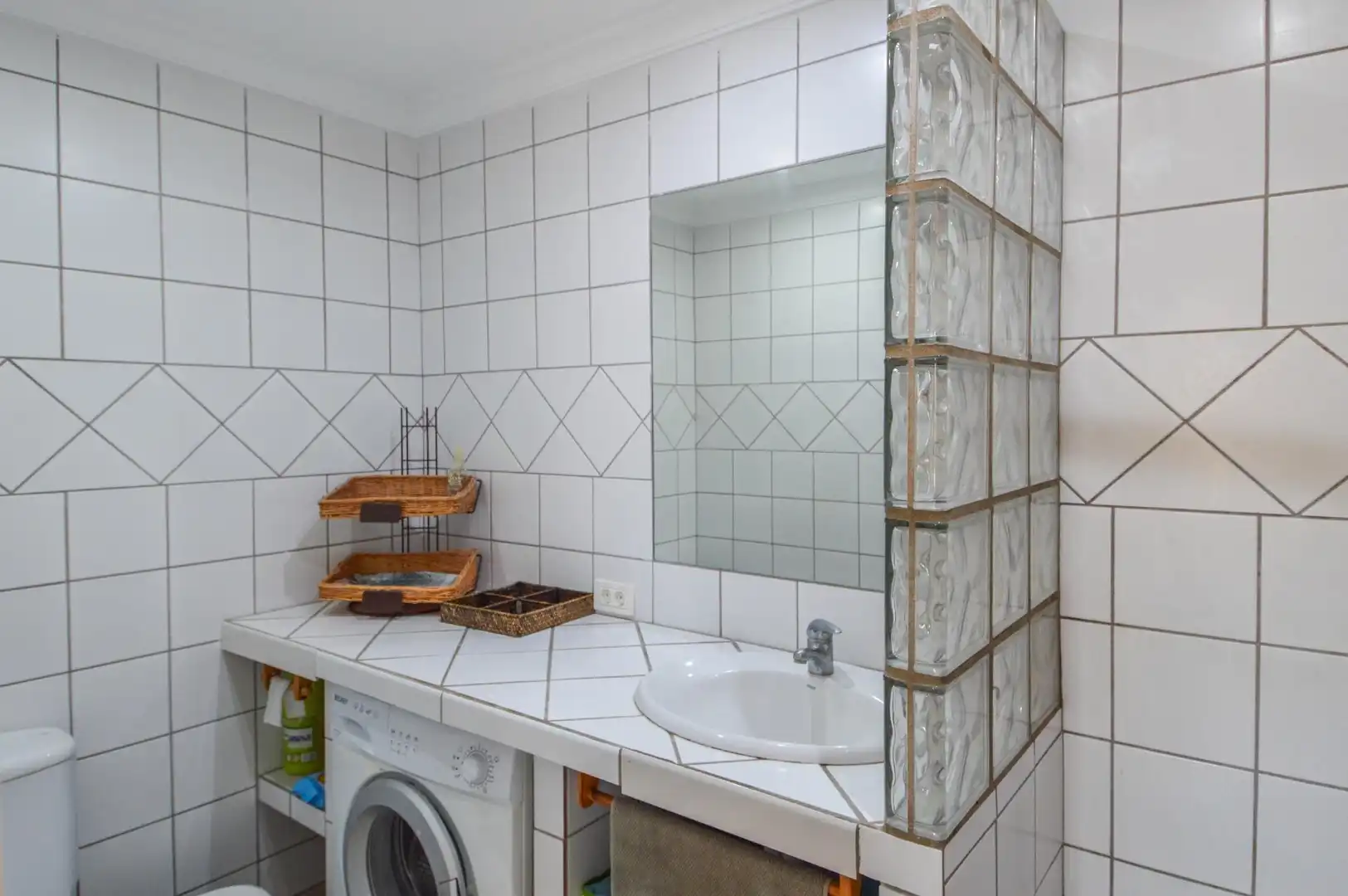 Bathroom of Apartments for sale in Mogán  with Terrace, Furnished and Community pool