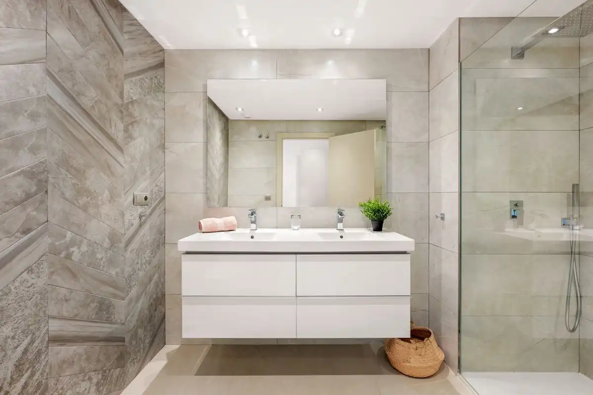 Baño de Apartamento en venta en Mijas con Aire acondicionado, Amueblado y Piscina comunitaria