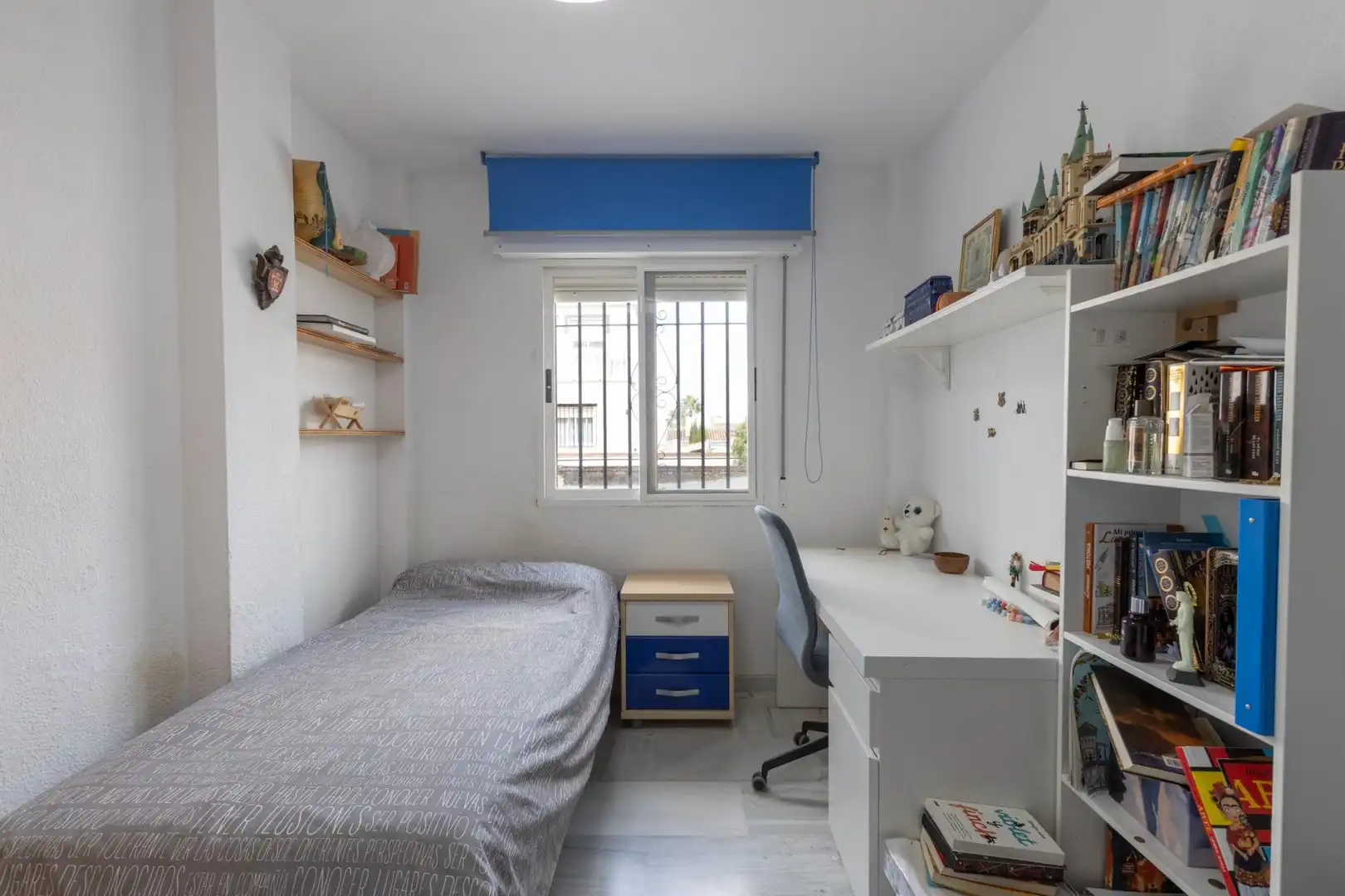 Habitación de Casa o chalet en venta en Altos de la Zubia