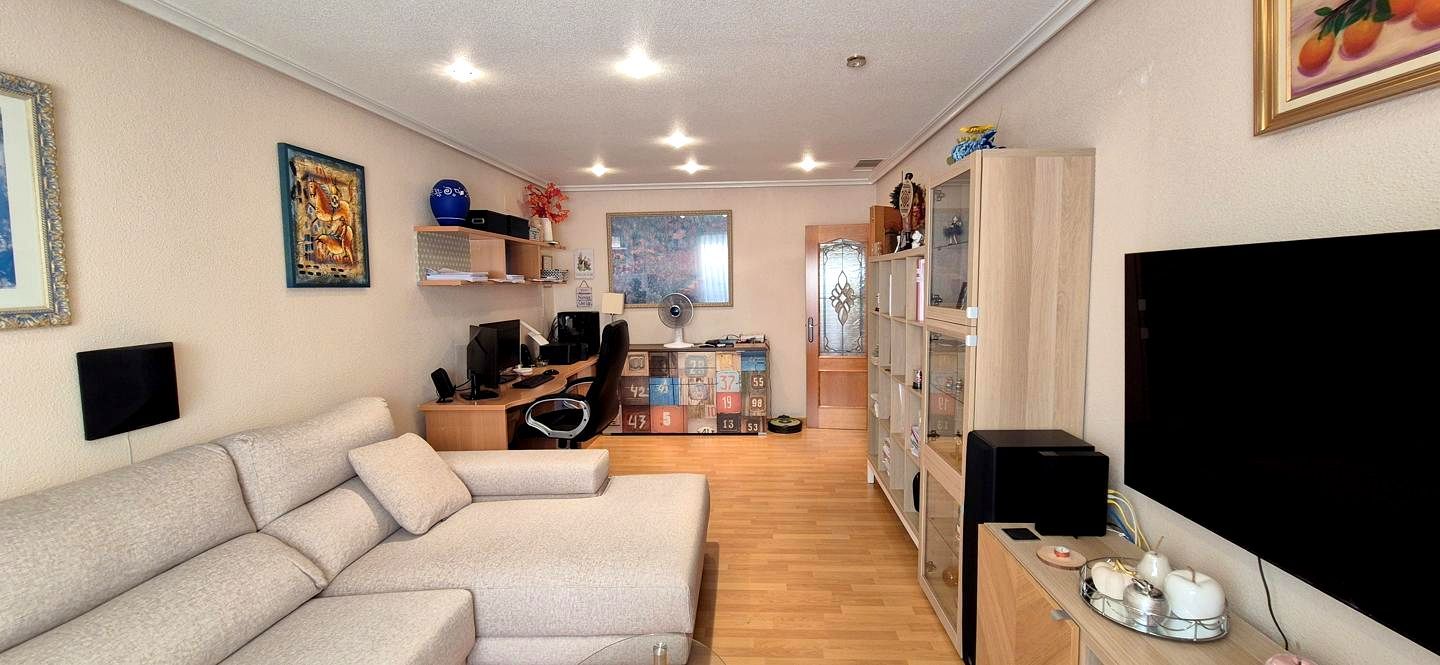 Living room of Flat for sale in Elche / Elx  with Storage room and Balcony