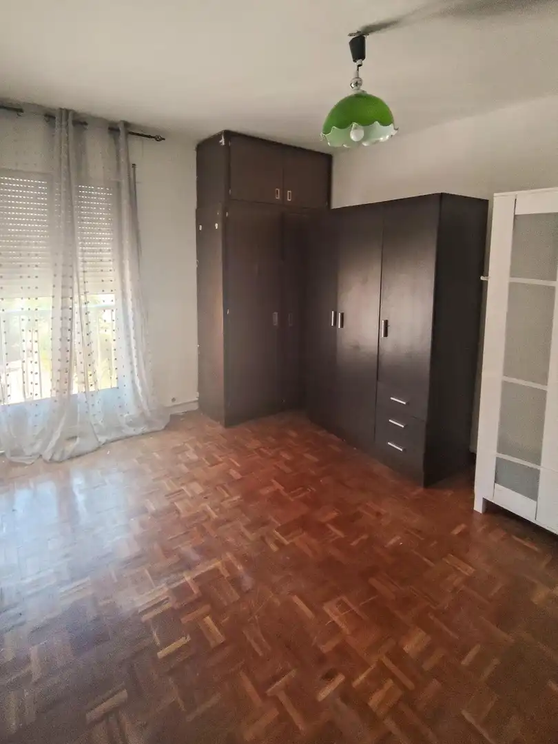 Habitación de Piso en venta en Madrid con Calefacción y Parquet