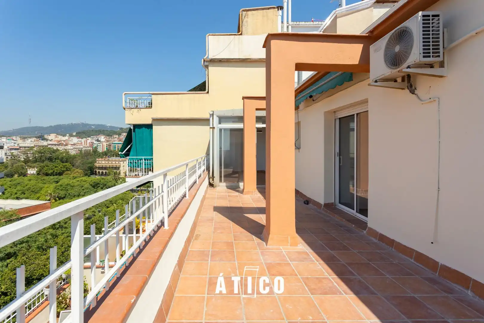 Terraza de Ático en venta en Barcelona con Terraza