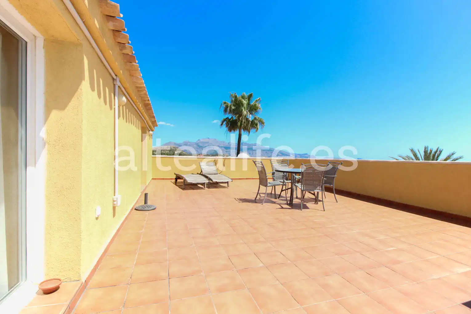 Vista exterior de Casa o chalet en venta en La Nucia con Aire acondicionado, Jardín privado y Terraza