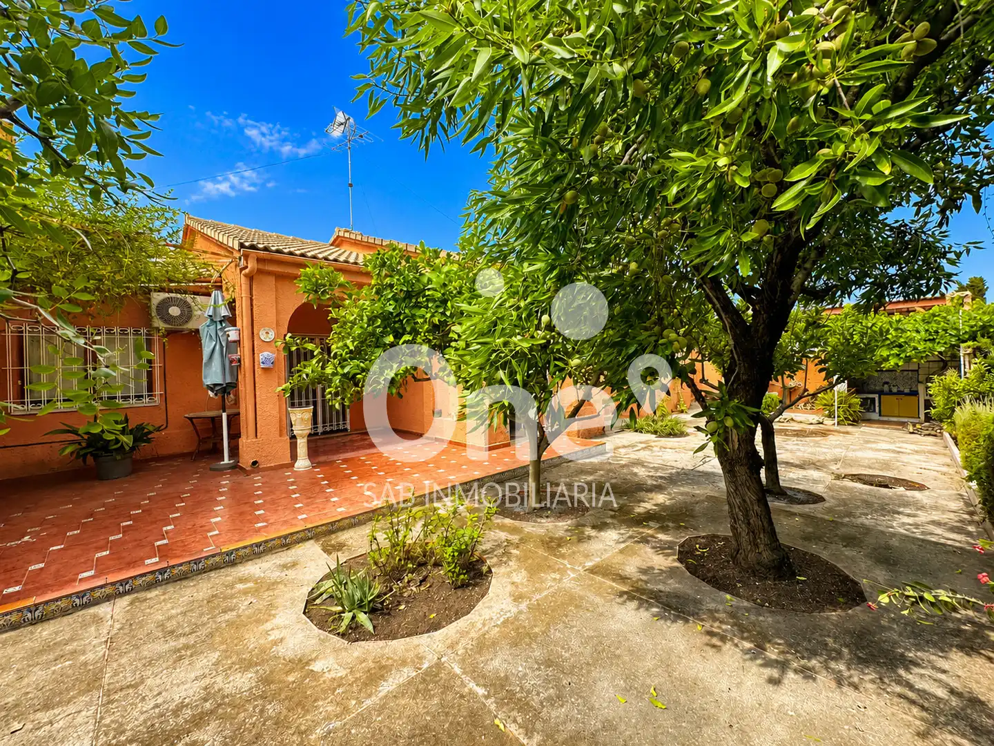 Exterior view of Houses for sale in San Antonio de Benagéber  with Air Conditioner, Private garden and Terrace