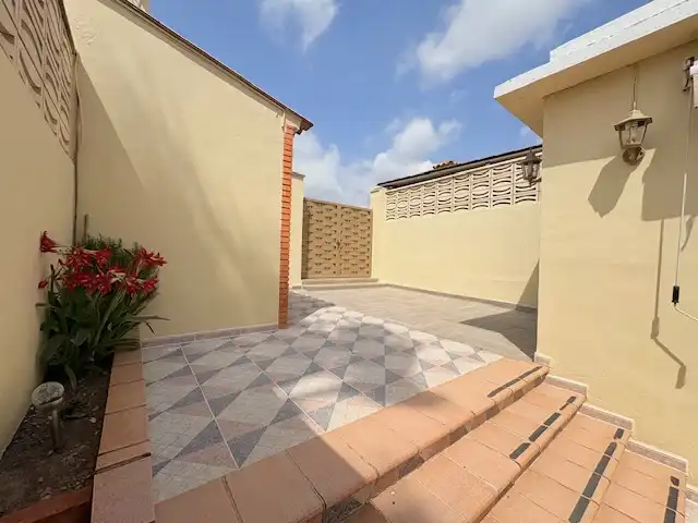 Terrasse von Einfamilien-Reihenhaus zur Miete in Benaguasil mit Klimaanlage, Terrasse und Ofen