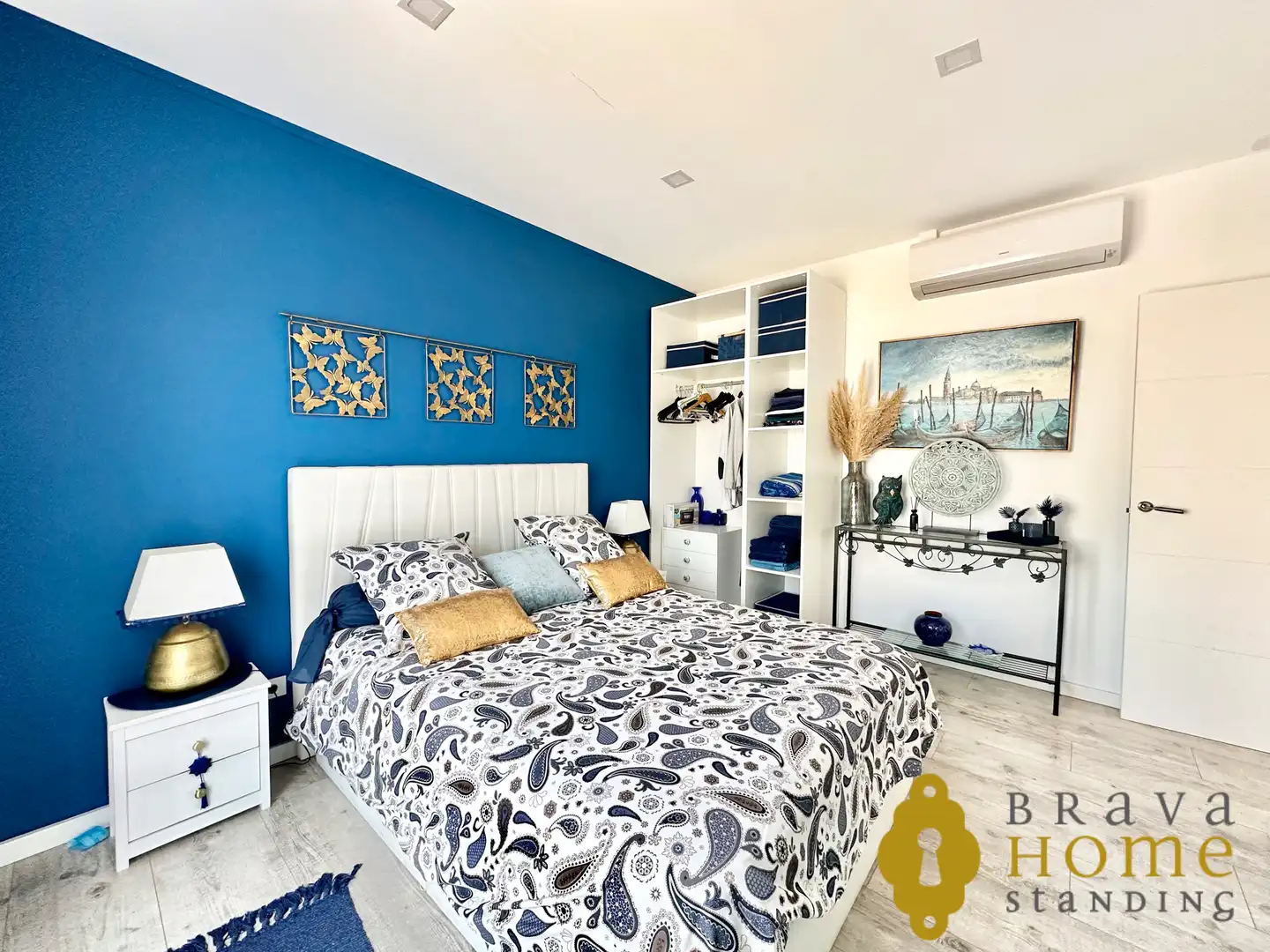 Schlafzimmer von Haus oder Chalet zum Verkauf in Empuriabrava mit Klimaanlage, Heizung und Privatgarten