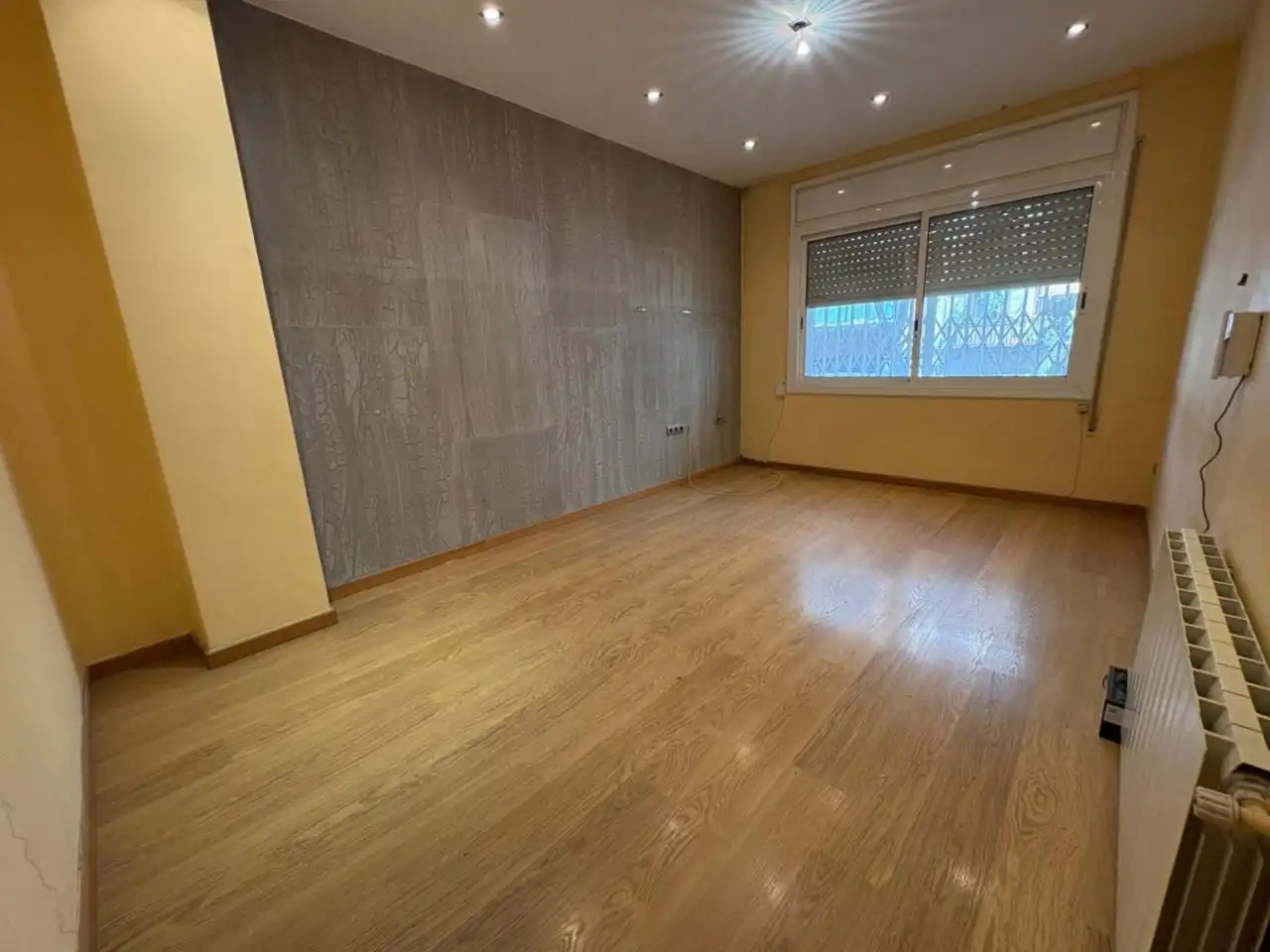 Dormitori de Pis en venda en Barcelona amb Calefacció i Parquet