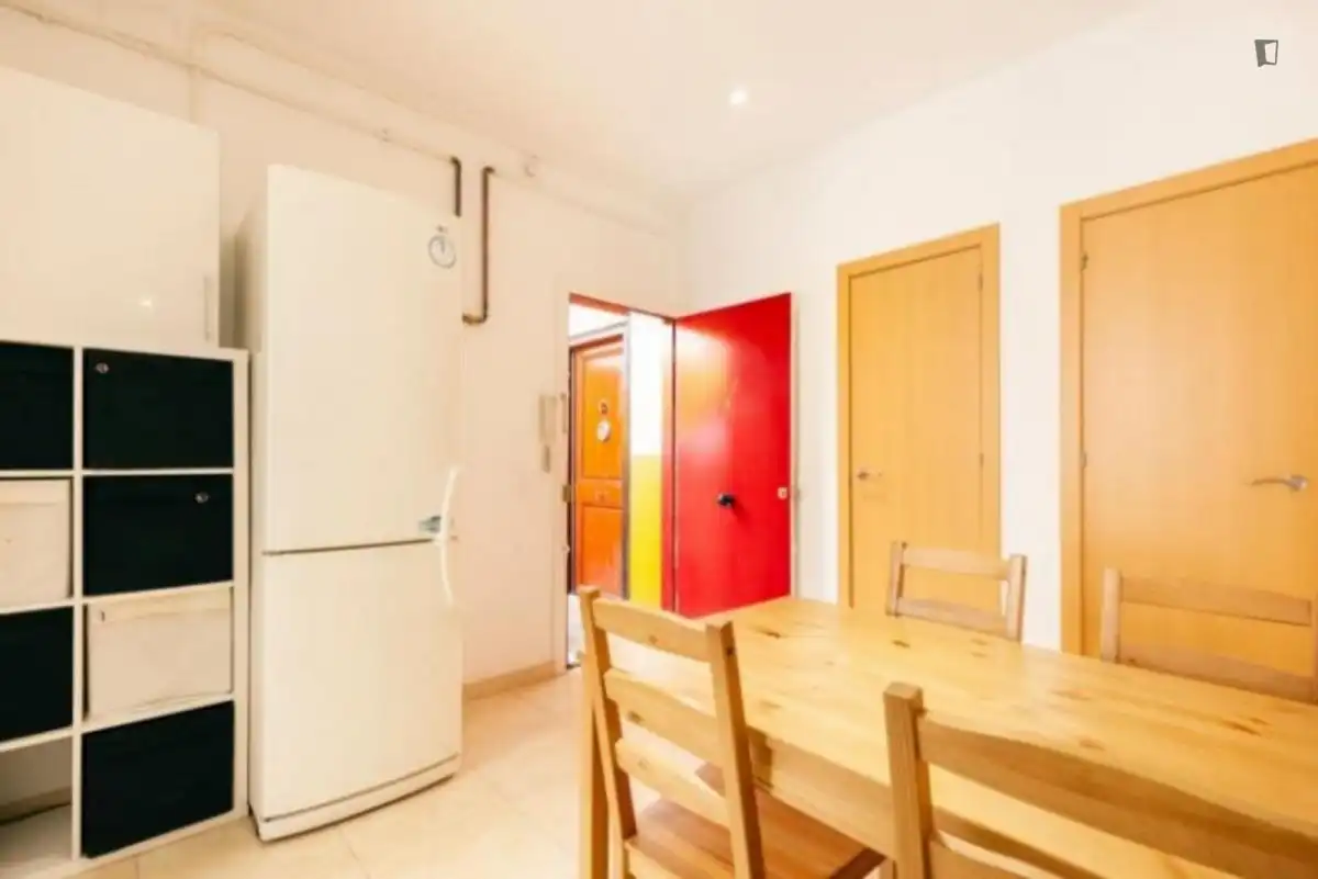 Habitació a Sants-Badal
