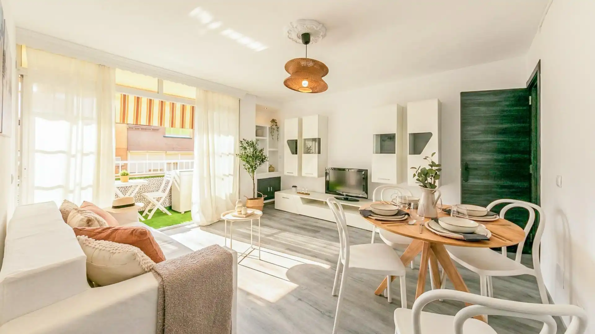 Sala de estar de Apartamento en venta en Benalmádena con Aire acondicionado, Terraza y Internet