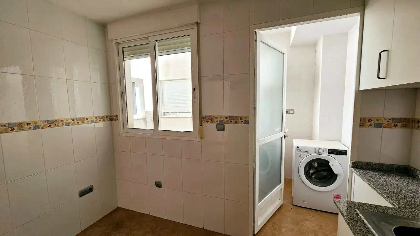 Bathroom of Flat for sale in Ceutí  with Storage room and Furnished