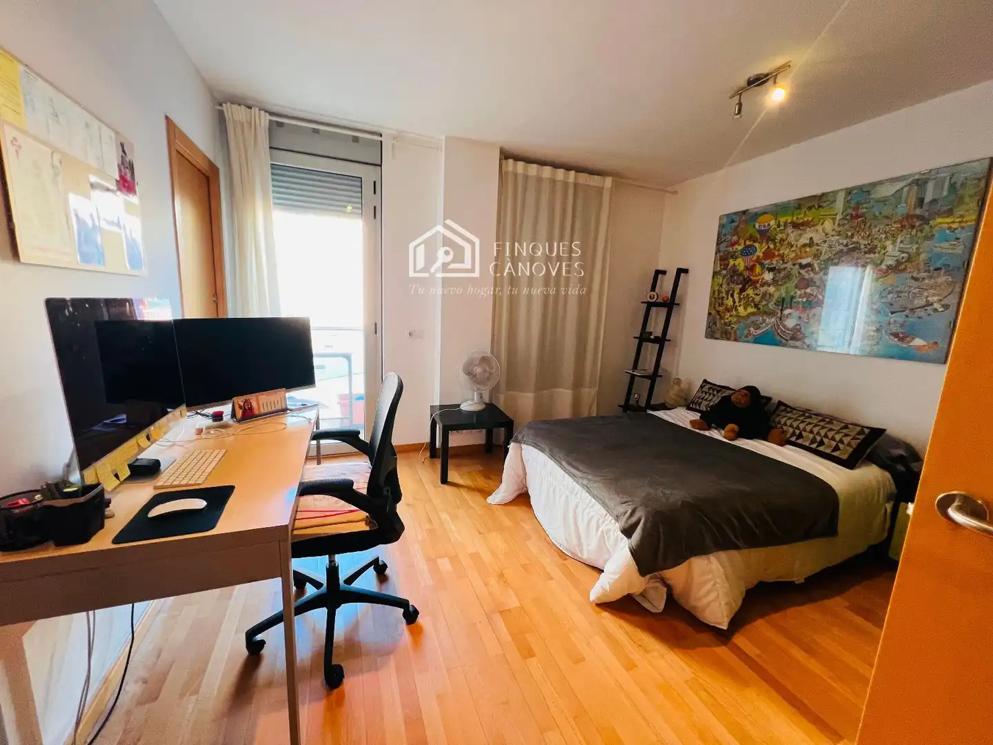 Bedroom of Flat for sale in Girona  with Air Conditioner, Heating and Parquet flooring
