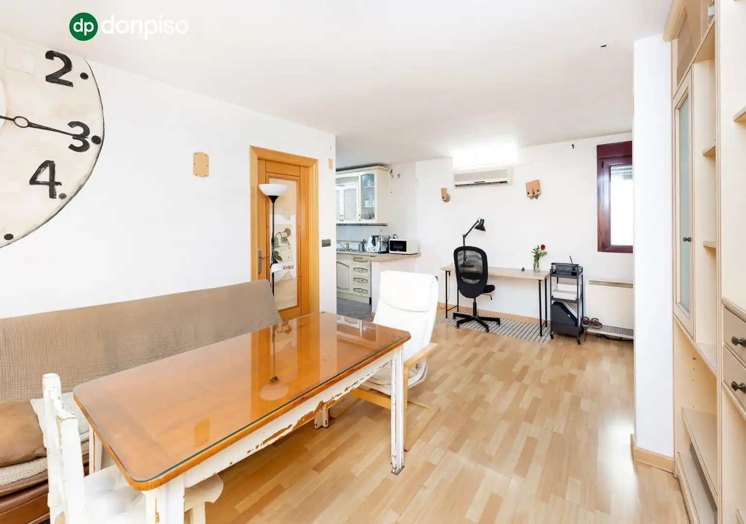 Apartament amb terrassa en venda a Calle COMENDADORAS DE SANTIAGO 9, imagen 3