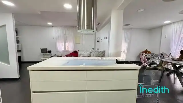 Cuina de Casa o xalet en venda en Cunit amb Aire condicionat, Calefacció i Jardí privat