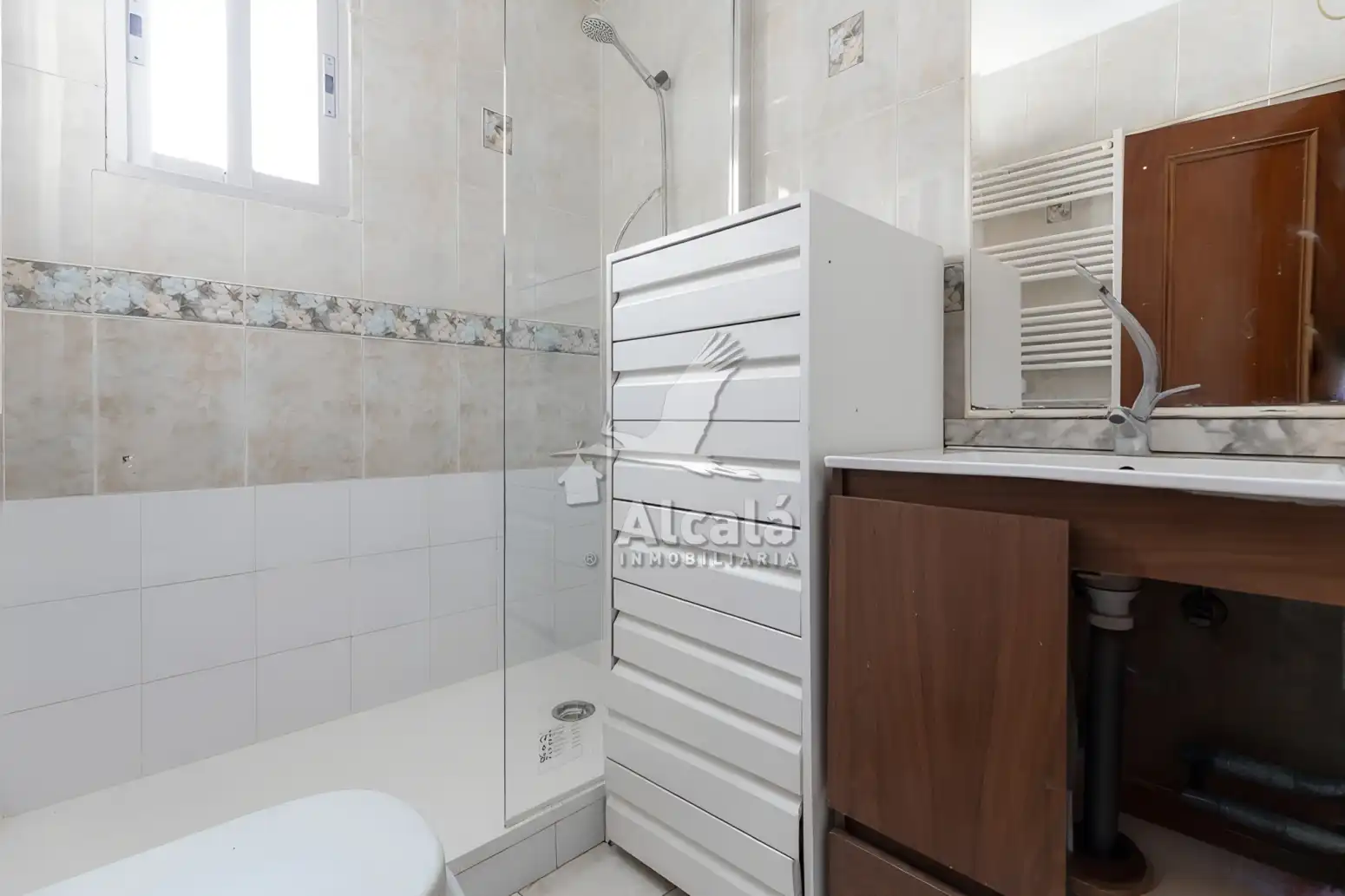 Baño de Piso en venta en Alcalá de Henares con Calefacción y Terraza