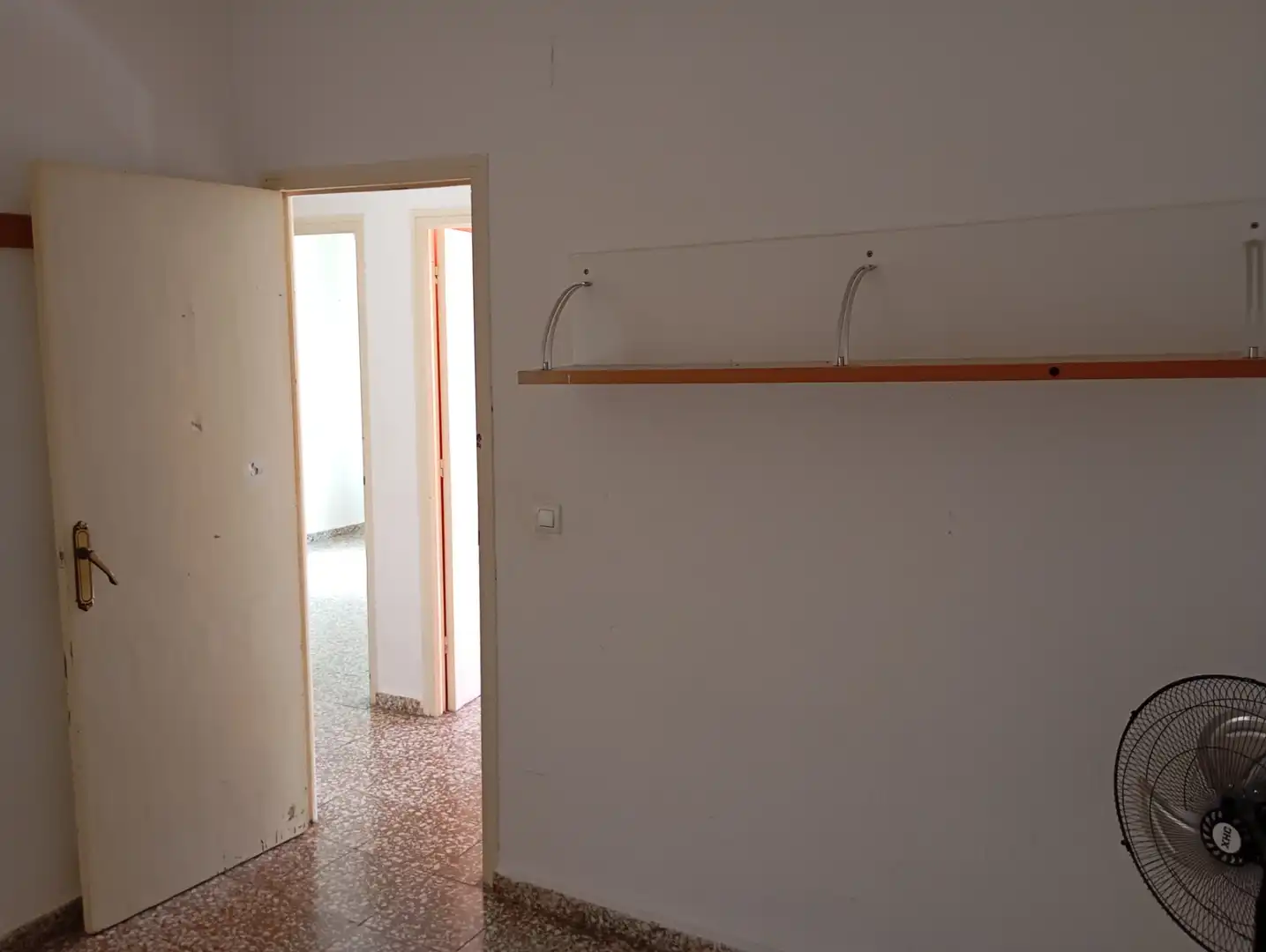 Wohnung zum Verkauf in Málaga mit Terrasse, Balkon und Alarm